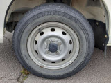前輪 左側