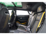 Fully Electric Front Seats with Ventilation and Massage