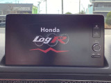 TYPE R専用データロガー Honda LogRが走行データを自動解析し、ドライビングスキル向上をサポート。TYPE Rと対話する新しい体験が、スポーツカーの楽しみを広げる。