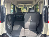積載性が広がるシートアレンジ。倒し方や可動域、荷室の広がりが分かり、使い道を想像できます。