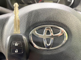 【キーレス】少し離れた場所からでもボタン一つでドアの開錠・施錠ができるのでとっても便利!ドアの鍵穴周りに傷をつけることもありません♪