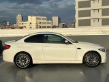 ★BMWエマージェンシーサービス:24時間、様々なトラブルの応急処置のアドバイス、出張修理やレッカー手配、お客様の交通手段やホテルの確保、そして場合によっては、その費用までをも負担するというサービスで