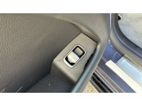 運転席からトランク操作できます☆