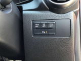 運転席側、手元のスイッチです。