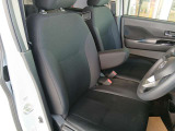 この車は、日産でご案内している高品質宣言車で、安心と満足のカーライフ宣言車です。安心していただけるよう、決められた整備内容や充実した保証内容でカーライフをサポートします