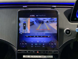 [360度カメラシステム]・・・リバースと連動し、車両後方の映像をディスプレィに表示します。