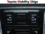 運転席側からワンタッチでパワースライドドアの開閉ができて便利です。