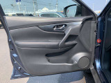 ☆クルマ買ったらエンジンオイル無料のテクノオートリアルです。納車時より走行距離4000キロ又は6ヶ月に一回のペースでご来店していただければ、エンジンオイル交換が無料です!工賃・オイル代金が0円!