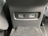 充電ポート2個あります。