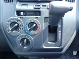 当社では皆様が気軽に購入しやすい価格のお車をご用意しております。格安車でもしっかりと法定整備を行い安心安全な状態にしてのお渡しですので是非お気軽にお問合せ下さい!!