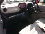 運転席・インパネまわりの画像です!隅々までクリーニング済み☆キレイな車内でドライブがより一層快適にお楽しみいただけると思います!