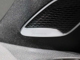 視野角の広い鮮明な画像で駐車をサポートしてくれる、パーキングアシストリアビューカメラがあるので、狭い場所での駐車も楽々!