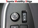 駐車時に便利なスマ-トキ-連動オ-ト格納式ドアミラーを装備しています。施錠すると自動的にドアミラーを格納する便利な機能です!