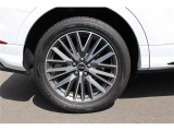 アルミホイール 20スポーク Vデザイン グラファイトグレー 7.0Jx19 235/50R19タイヤ。