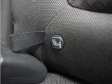 ◆ISOFIX◆シートベルトいらずでチャイルドシートと固定金具を連結するだけでガッチリ固定できます。