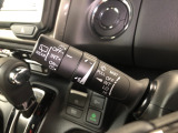 【運転席操作部】ライト、ウインカー、ワイパーなど、こちらも扱いやすいです!