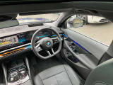 国道246号線沿い、南町田グランベリーパーク駅すぐ。BMW Premium Selection 東名横浜/〒194-0004 東京都町田市鶴間5-18-1