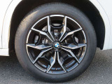◆ローンリース等ファイナンス商品、BMW専用自動車保険、BMWカード、コーティング、板金塗装、ドライブレコーダーなど社外品の取扱もございます。お車に関することは全てバルコムにお任せ下さい◆
