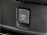 ◆12V電源ソケット◆スマートフォンの充電等にも便利な電源ソケット!使いやすい場所に装備されています。