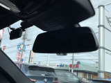 メカニックによる100項目の点検・整備を行います。不具合箇所、交換時期に達している部品に関しましては、全て当社負担で交換してからのご納車となります。
