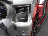 運転席ドリンクホルダー
