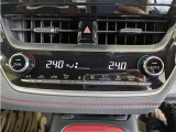 オートエアコンを装着しておりますので車内をお好みの快適な温度に保つことが可能です!