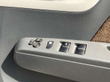 運転席ドアスイッチ周辺です。