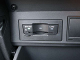 認定中古車保証1年間距離無制限の保証とロードアシスタンスサービスが全車に付帯されています。また、1年間または2年間の延長保証(有償)もご利用いただけます。