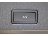 パワーテールゲート(挟み込み防止機能、Easy Open & Easy Close機能付)搭載。