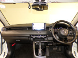 【ルームクリーニング】せっかく乗るならピカピカの車がいいですよね!当店は、他社では省きがちな細部に至るまで、徹底した清掃を行っております。