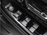 ◆パワーウィンドウスイッチ◆運転席から全席の窓の開閉操作を行うことが出来いつでも換気ができます!
