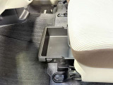 ☆車内の隅々まで徹底クリーニング!目に見えない汚れも落とします!除菌ウイルス除去・消臭でお子様にも安心!