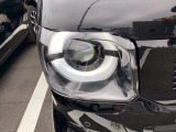 LEDヘッドライト(右側)です