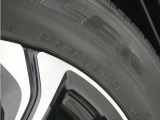 アルミホイール装着車です!これで足元まわりもおしゃれにきまります!