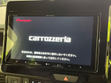 【大画面ナビ】人気の大型9インチナビを装備。存在感のある大画面はインパクト大!ナビ利用時のマップ表示は見やすく、テレビやDVDは臨場感がアップ!いつものドライブがグッと楽しくなります♪