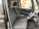 当店では軽自動車から普通車まで幅広くオールメーカーの車種・色・グレードを豊富に揃えております。