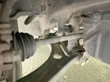 お車を安心してお乗りいただく為には、足回りの定期点検が欠かせません。サービスサポート(有償保証)では無料点検もご提供しており、安心のカーライフをお過ごしいただけるサポート体制が整っています。
