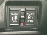 駐車や後退時の安全をサポート。後方の状況をしっかり確認できます。