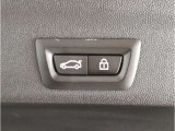 コンパクトなMINIですが、後部座席のシートアレンジにより、荷室を広げ、あらゆるシチュエーションにご対応が可能で御座います。