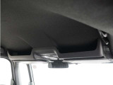 ルーフコンソール搭載 ティッシュなどの良く使うアイテムを収納可能です