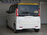 後部座席とリアガラスは、強い日差しもやわらげてくれる、プライバシーガラス採用!