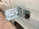 納車後もお客様の快適なカーライフをしっかりサポートさせていただきます!滋賀県内に13か所ある滋賀ダイハツの店舗にはサービス工場が併設されておりますので、アフターフォローも安心です!