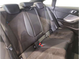 【エアバック】BMWのエアバックやその他の安全装備は、互いに補完しあう事で徹底した安全性を貫きます。万一の事故の際にそれぞれ最適な保護を提供してくれます!