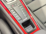お車でお越しの方は、新御堂筋に面しておりアクセスが便利です。新名神「箕面とどろみIC」や名神「吹田IC」など、各方面の主要道路からスムーズにご来店いただける、お車でもアクセスしやすい好立地です。