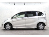 このお車はホンダ純正光脱臭・抗菌加工を納車前に致します。光触媒消臭は光触媒と銀イオンにより消臭とウイルス除菌や抗菌効果のダブル効果で車内を快適に保ちます。