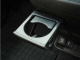整備代金を車両本体価格に含んでおります。法定点検整備または定期点検を実施し、点検記録簿を発行致します。