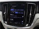 プラグインハイブリッドシステムは、各ドライブモードに応じて電気モーターとガソリンエンジンを協調制御します。