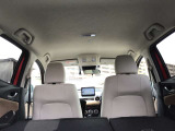 天井も綺麗です☆私は中古車を見るときに天井を良く見るようにしています☆ここが綺麗な車は車内が綺麗なことが多いです☆