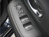 ◆パワーウィンドウスイッチ◆運転席から全席の窓の開閉操作を行うことが出来いつでも換気ができます!