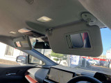 運転席&助手席照明付きバニティミラー